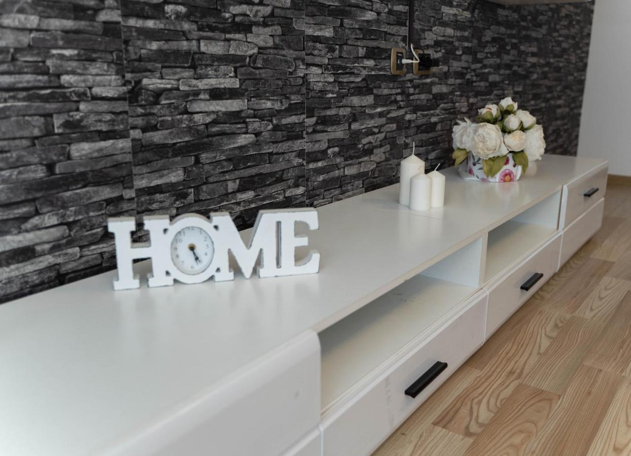 Isaran Coresi Apartment Brasov Ngoại thất bức ảnh