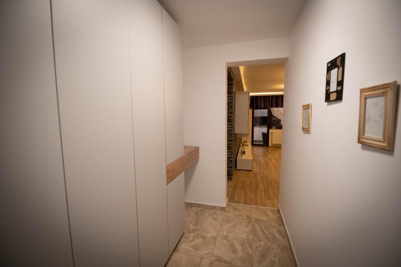 Isaran Coresi Apartment Brasov Ngoại thất bức ảnh