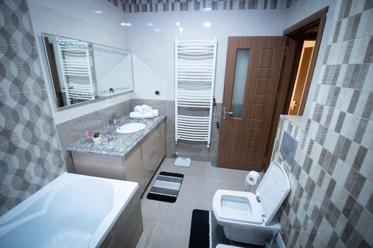Isaran Coresi Apartment Brasov Ngoại thất bức ảnh